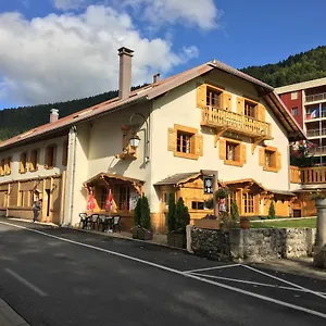  Couette-café Relais Mont Jura Adults Only France